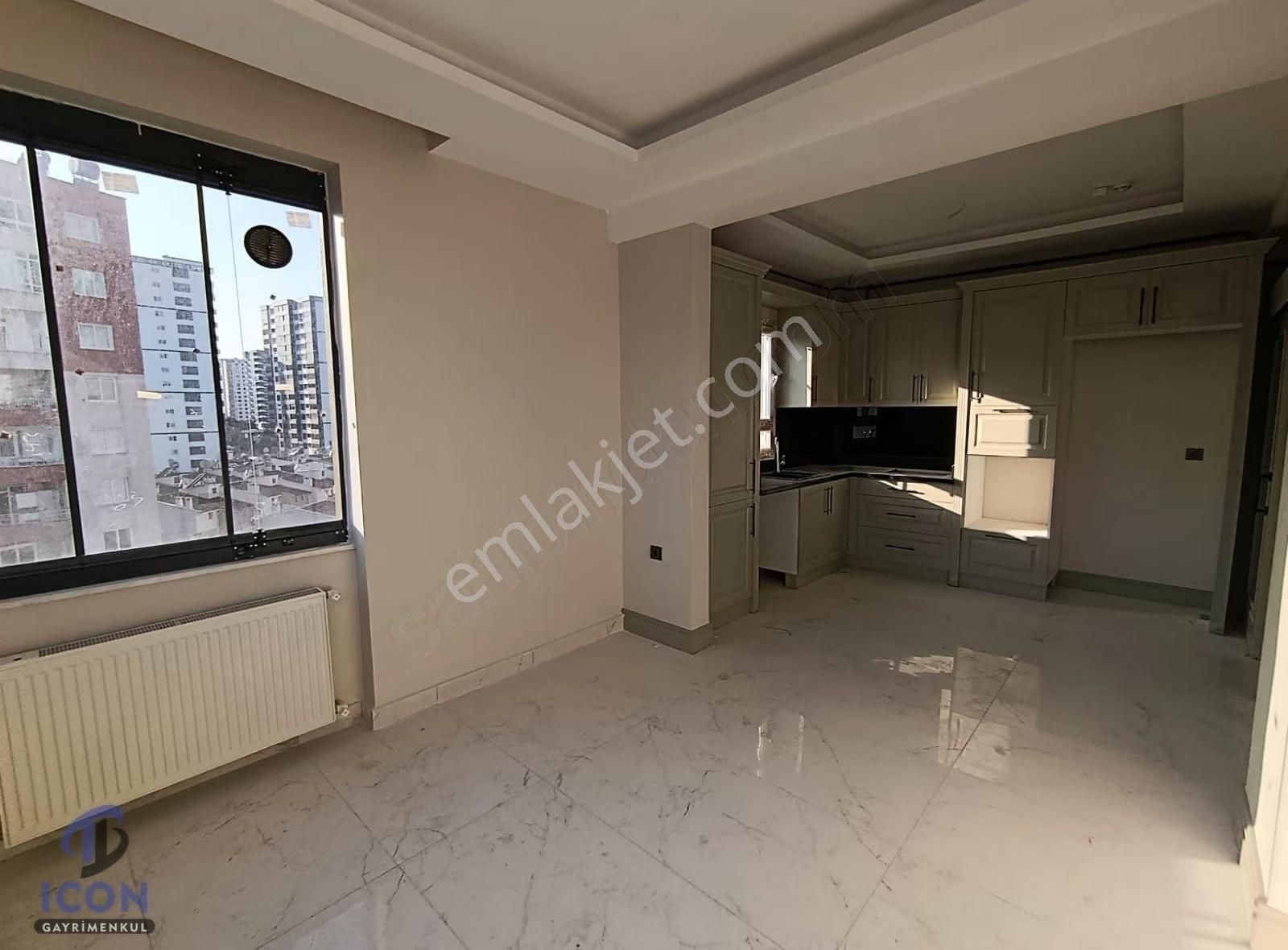 Icon'dan Akdeniz Mah'de Marka Projede Deniz Manzaralı 3+1