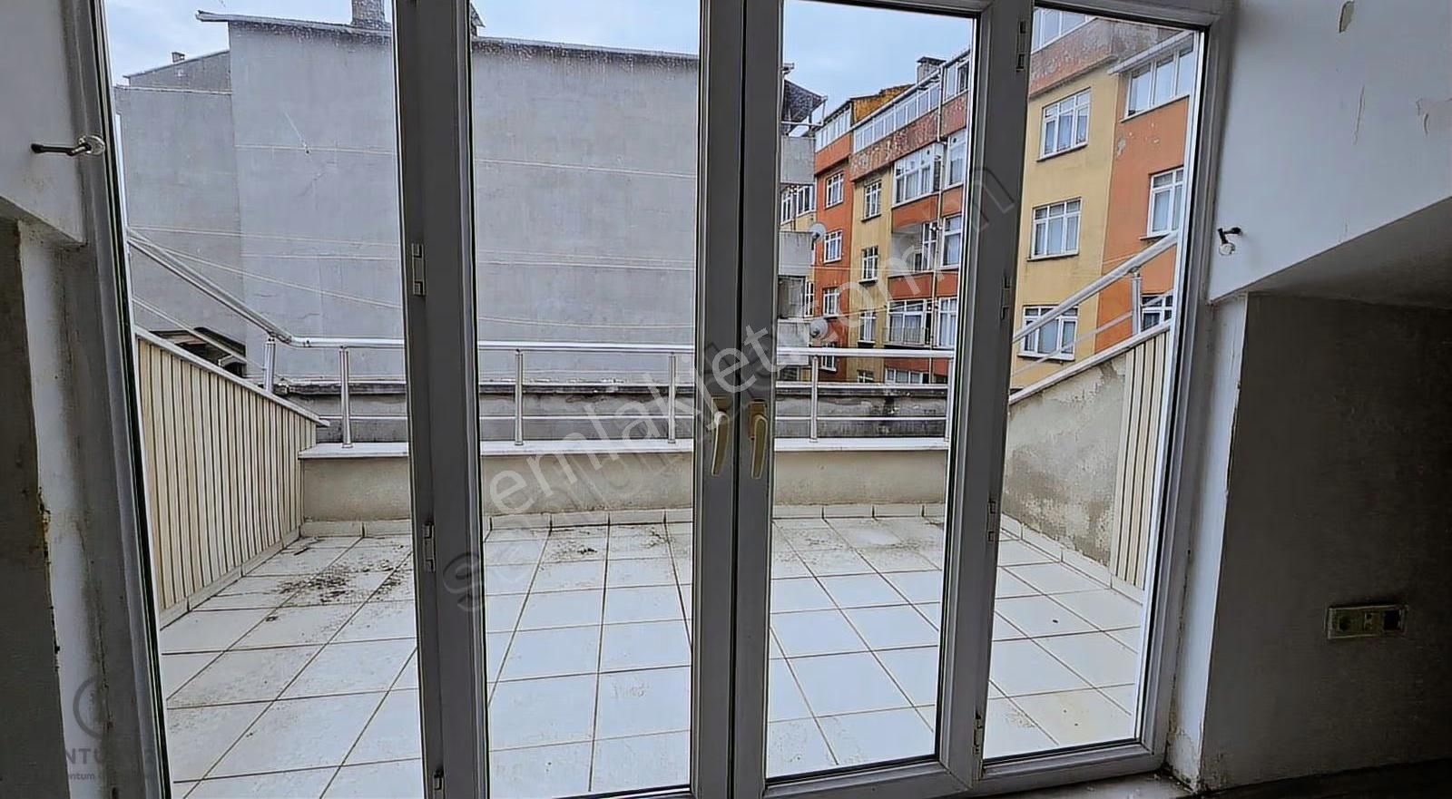 Köşe Bina Dubleks 3+1 Çift Balkon Teraslı 150m2 Daire !!! - Görsel 19