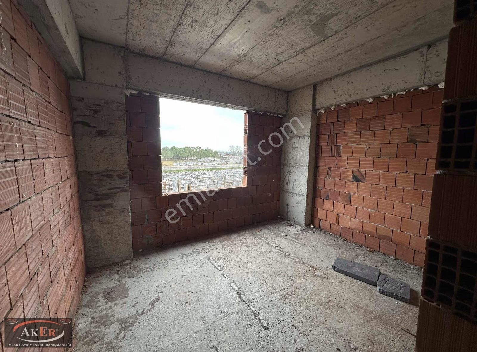 Aker Emlaktan Hastaneye 200m Koridorlu 1+1 - Görsel 4