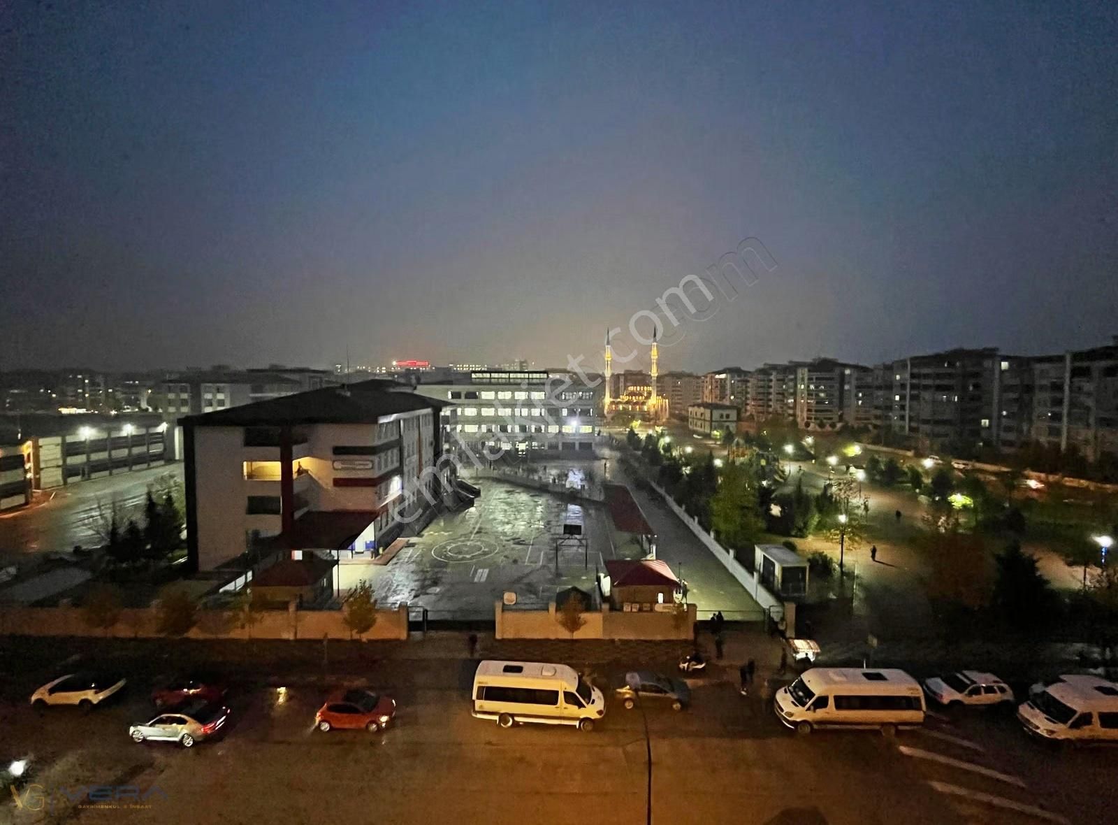 İbn-i Sina'nın Kalbinde Ultra Lüx Bakımlı Satılık 3+1 Daire - Görsel 25