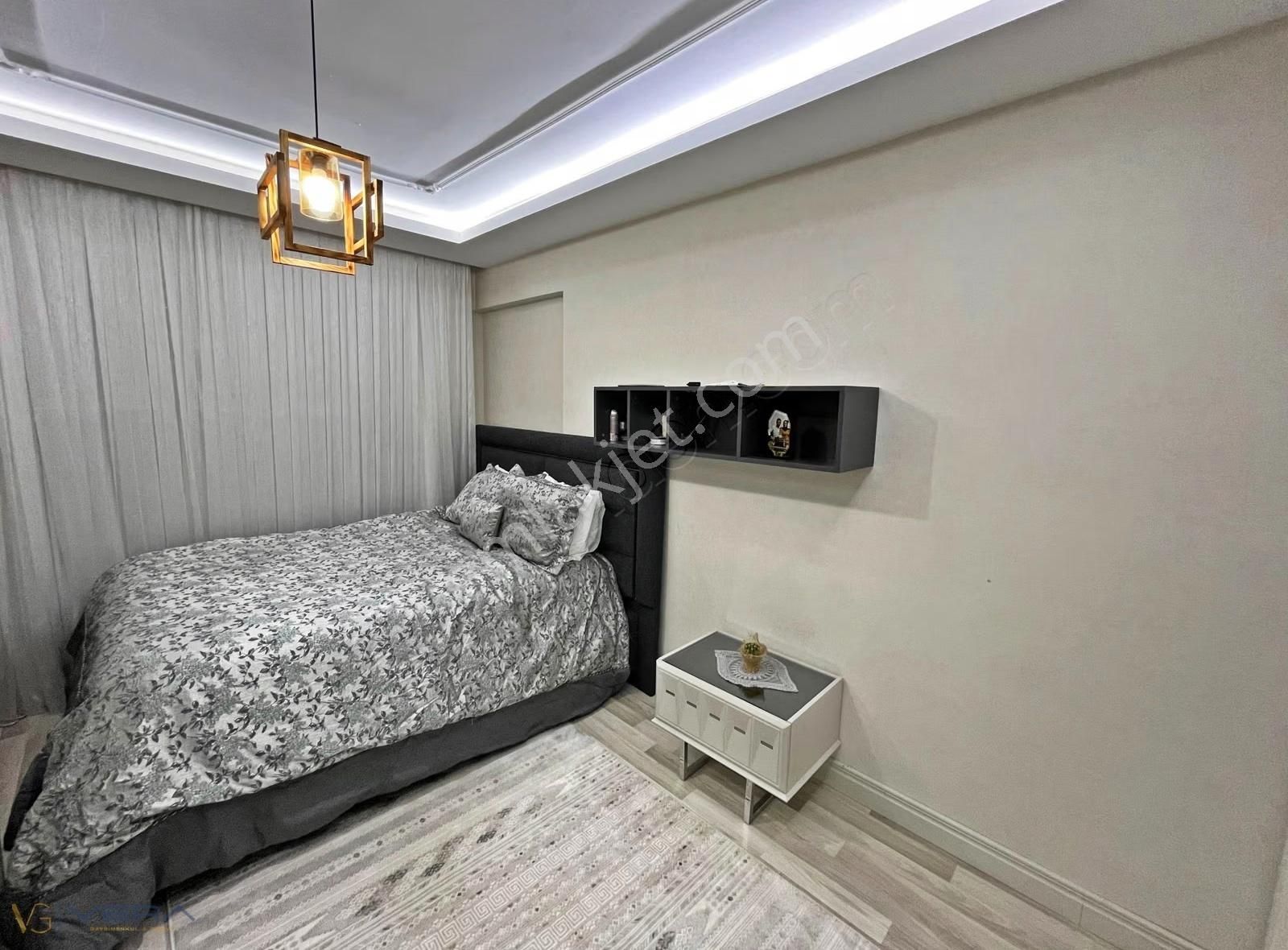 İbn-i Sina'nın Kalbinde Ultra Lüx Bakımlı Satılık 3+1 Daire - Görsel 28
