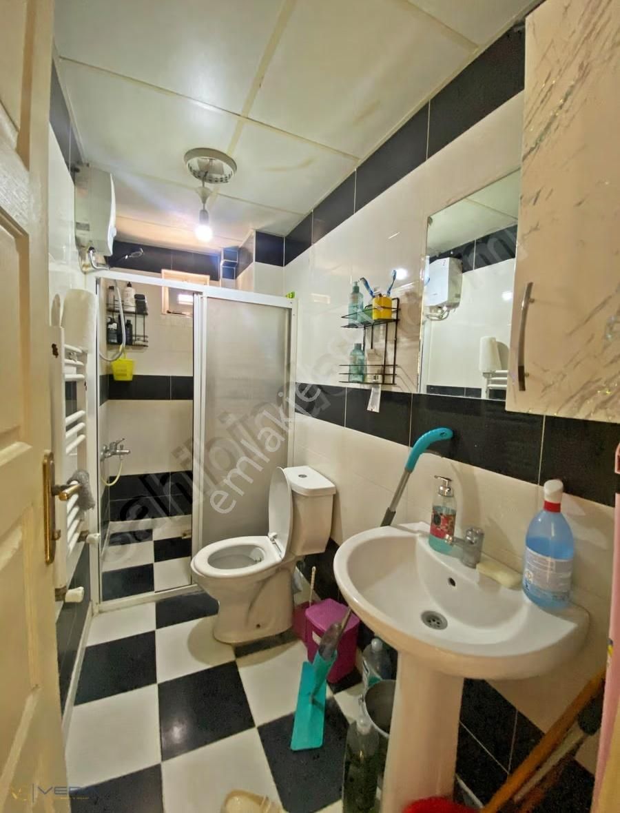 Yeditepe'de Merkezi Konumda İskanlı Yatırımlık Fırsat Daire - Görsel 5