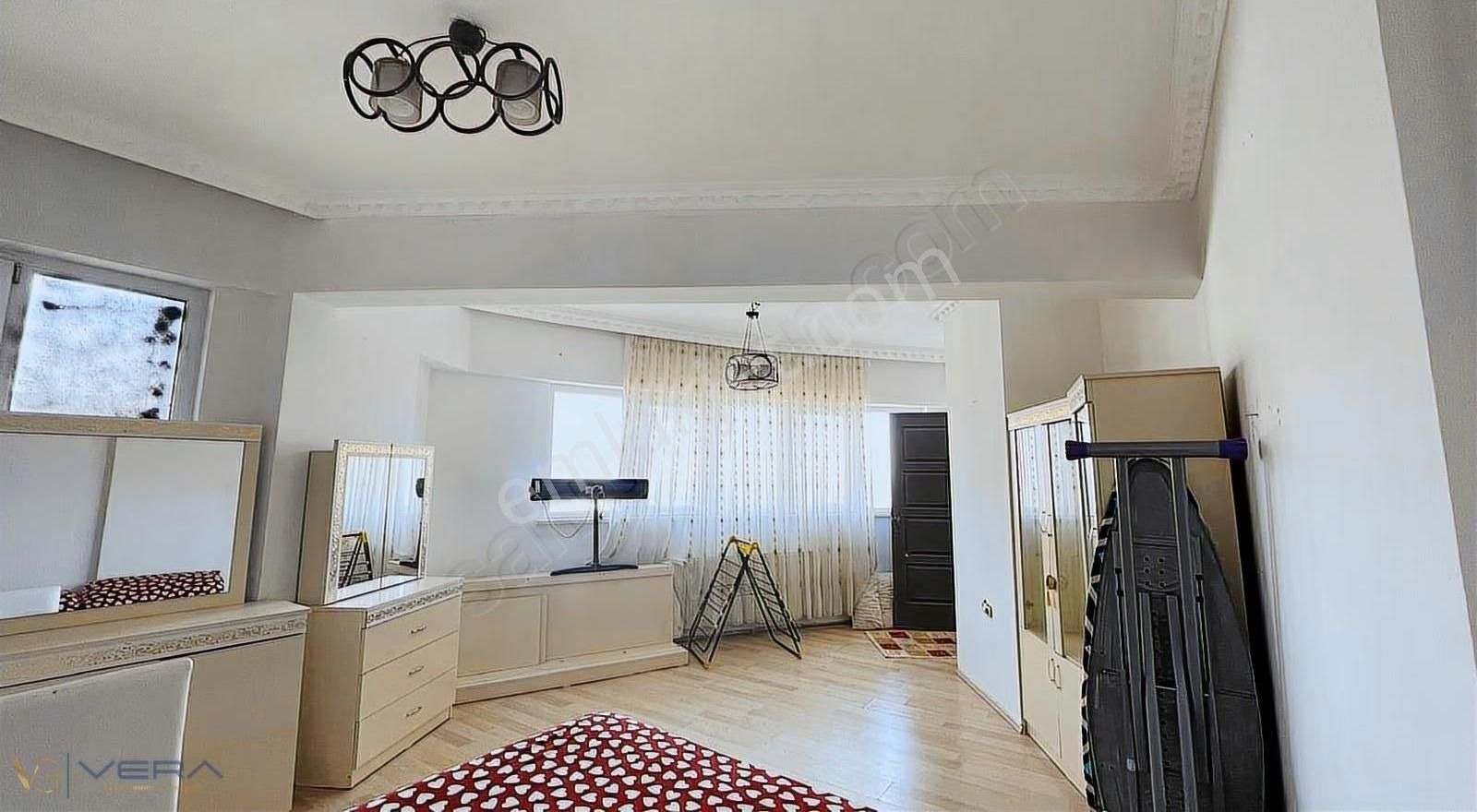 Vera'dan Yeşilvadi Konutlarında 1+1 Eşyalı Daire - Görsel 16