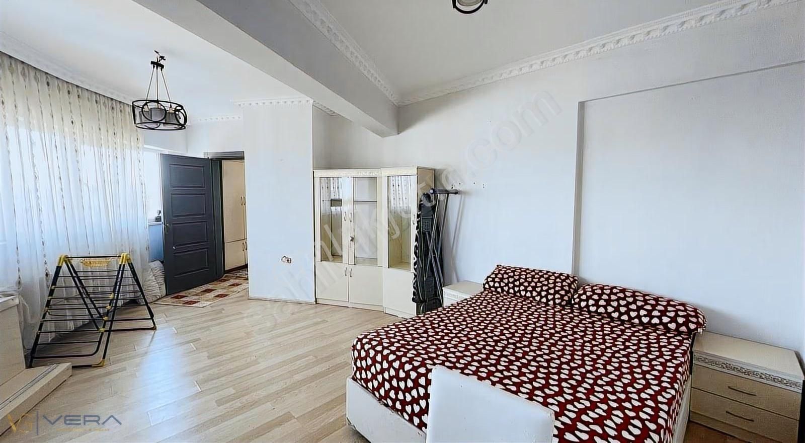 Vera'dan Yeşilvadi Konutlarında 1+1 Eşyalı Daire - Görsel 19