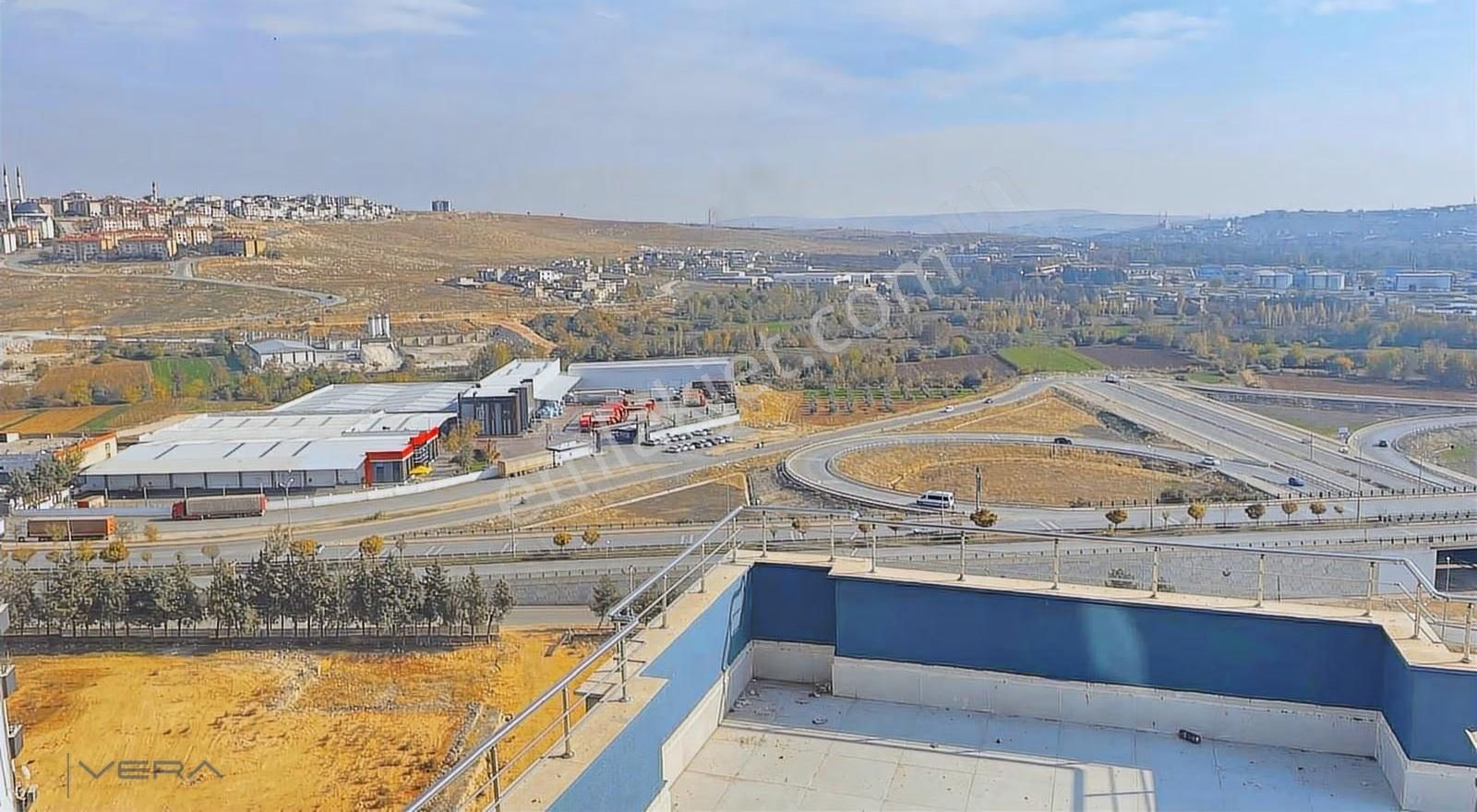 Vera'dan Yeşilvadi Konutlarında 1+1 Eşyalı Daire - Görsel 2