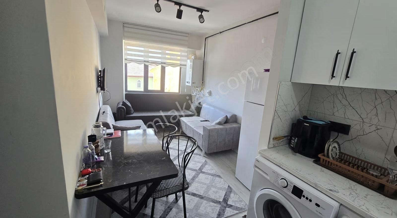 Odaktan Meydan'da Fırsat 1+1 Eşyalı Kiracılı Apart - Görsel 11