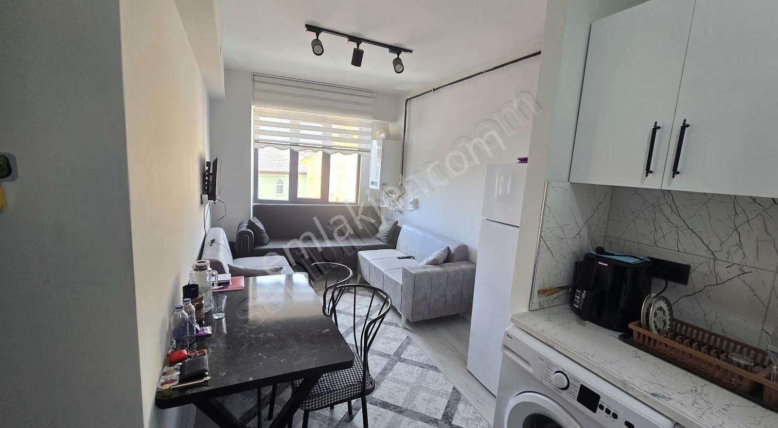 Odaktan Meydan'da Fırsat 1+1 Eşyalı Kiracılı Apart - Görsel 3