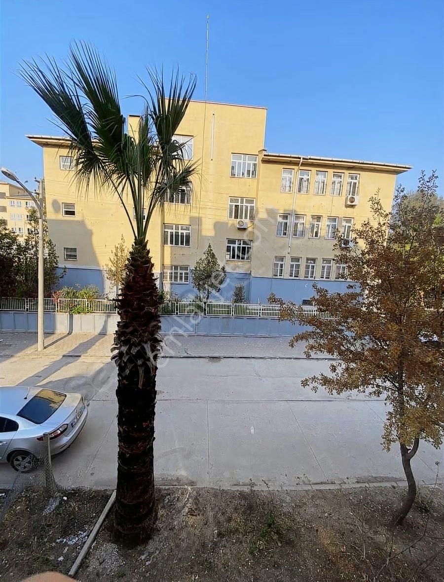 Deniz'den Satılık Ara Kat