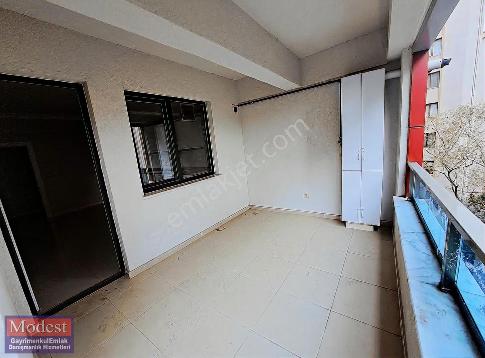 Modest Den Kiralık 3+1 190m2 Kiralık Genç Daire - Görsel 20