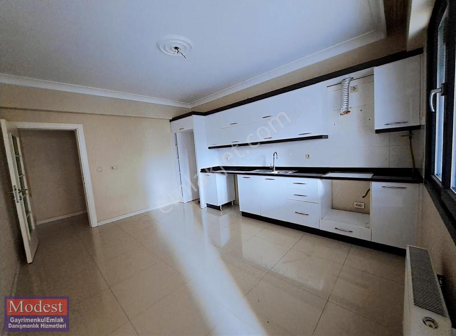 Modest Den Kiralık 3+1 190m2 Kiralık Genç Daire - Görsel 9