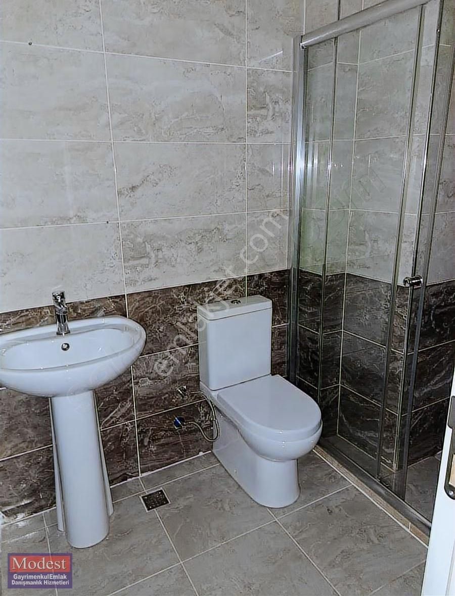 Modest Den Kiralık 3+1 190m2 Kiralık Genç Daire - Görsel 26