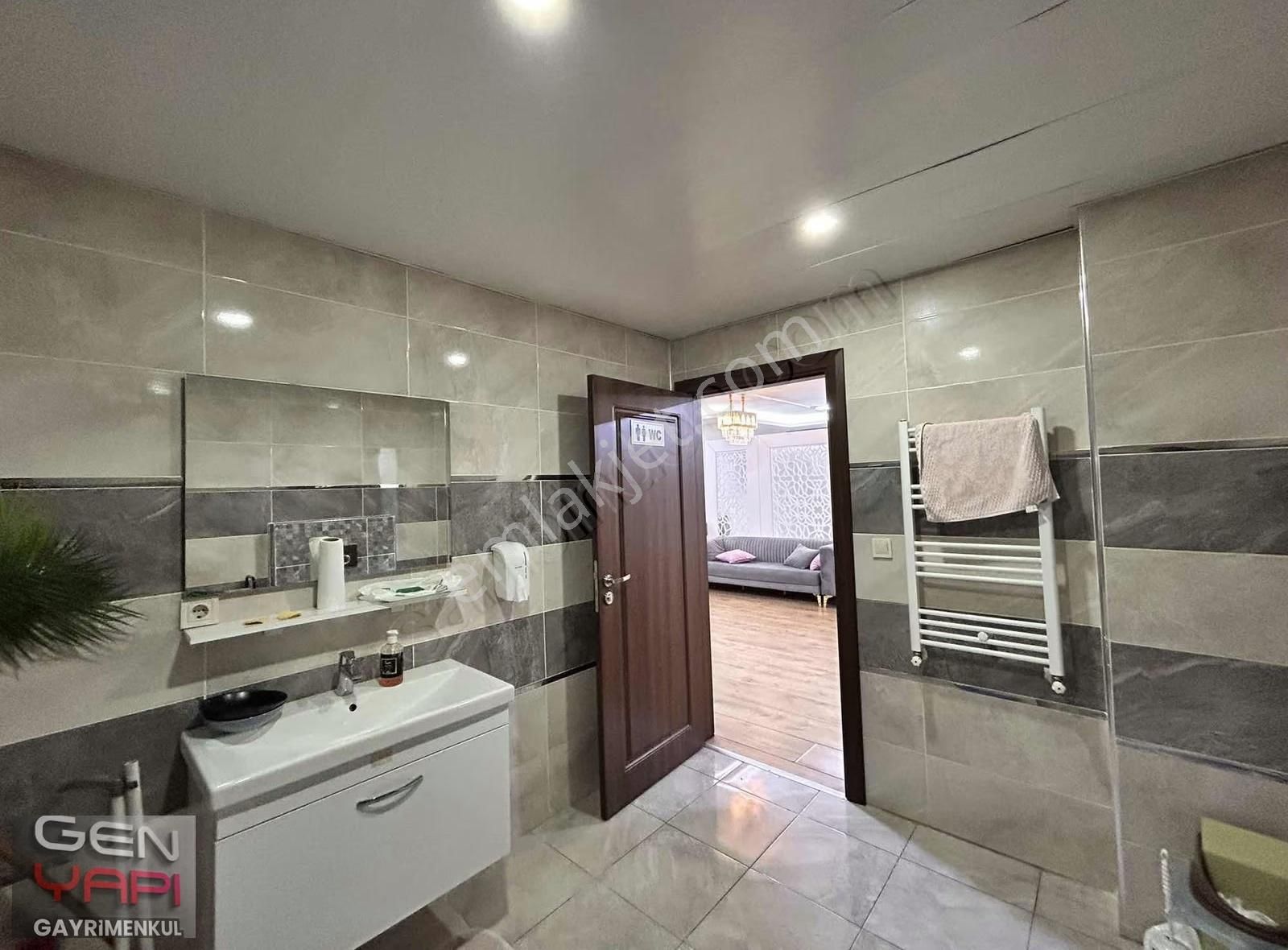 Gen Yapıdan Cadde Üstü Kiralık Ofis 4+1 !!! - Görsel 6