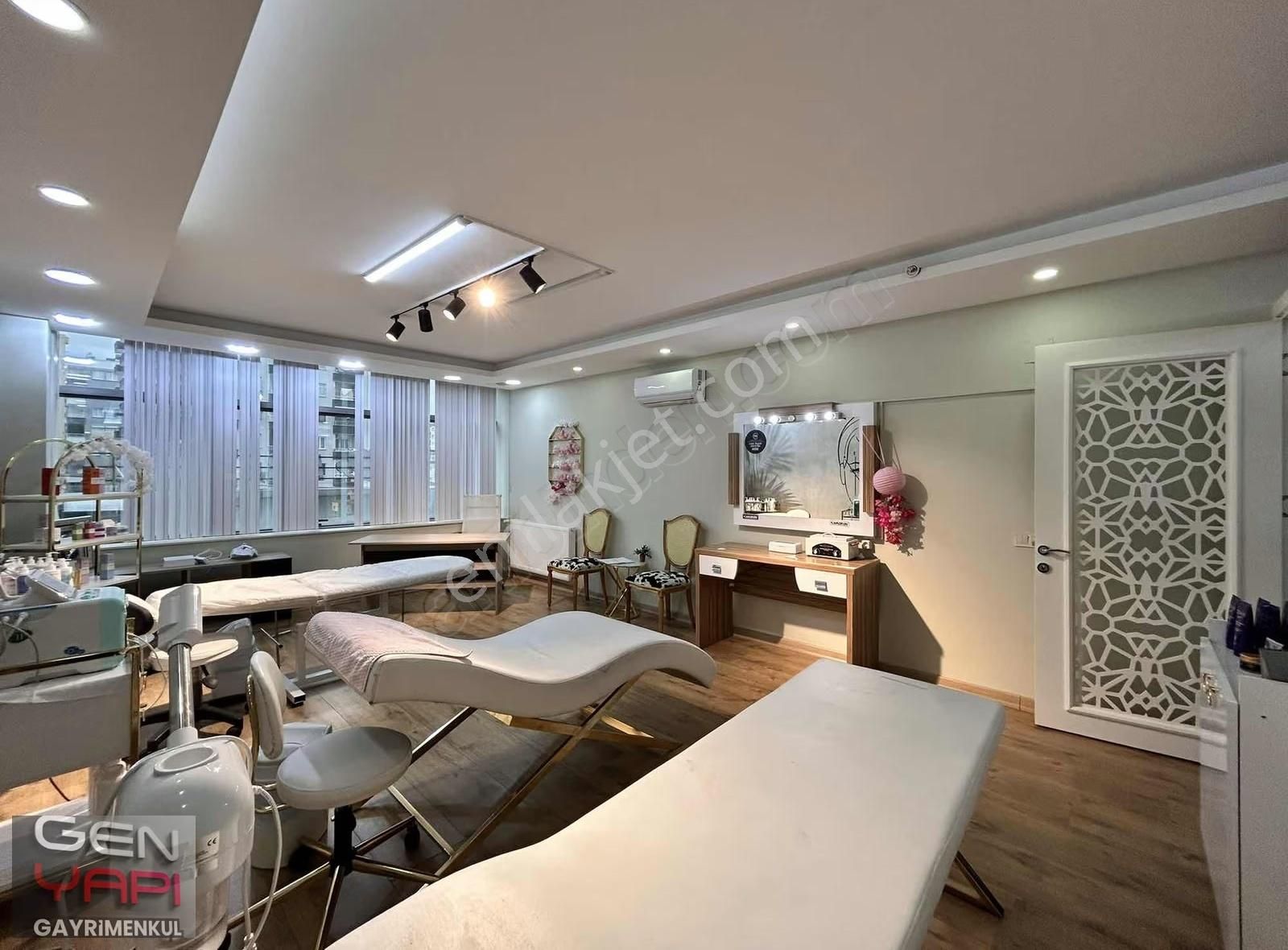 Gen Yapıdan Cadde Üstü Kiralık Ofis 4+1 !!! - Görsel 14