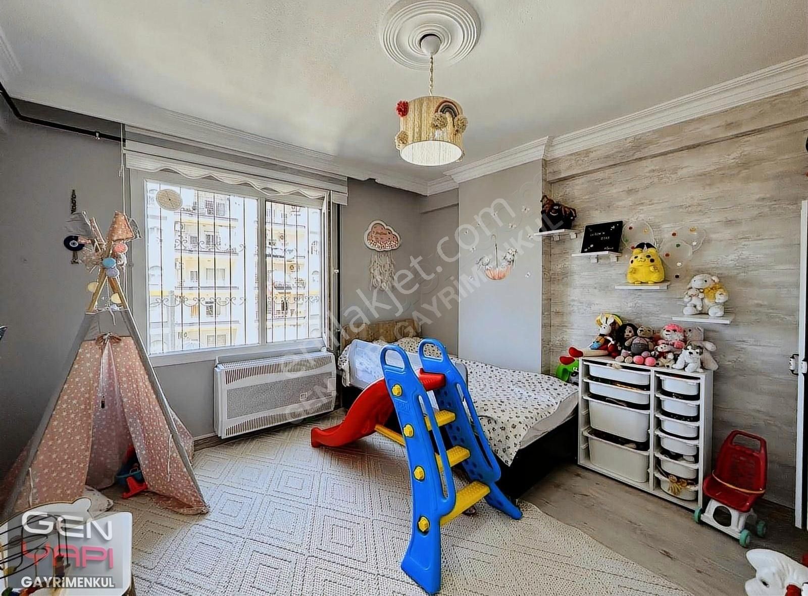 Gen Yapıdan Site İçi Masrafsız Orjinal 3+1 Satılık Daire - Görsel 2