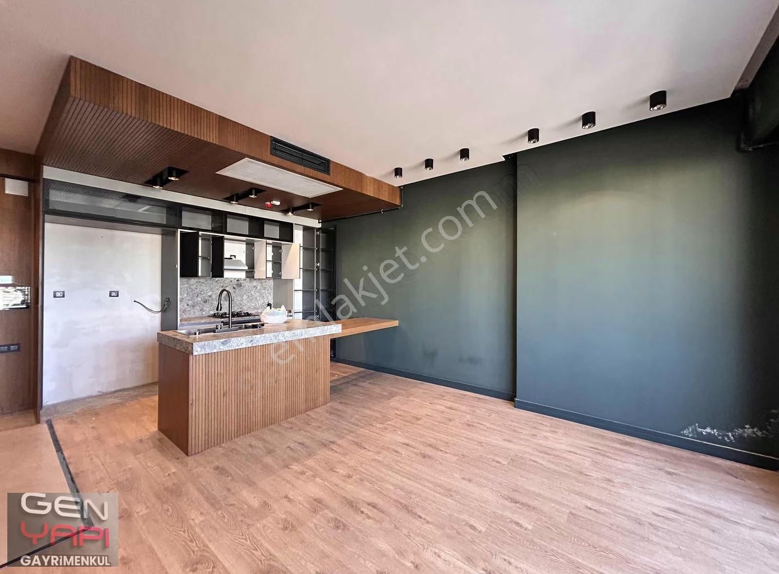 Gen Yapıdan Marvista Palm Life De Deniz Manzaralı 2+1!!!