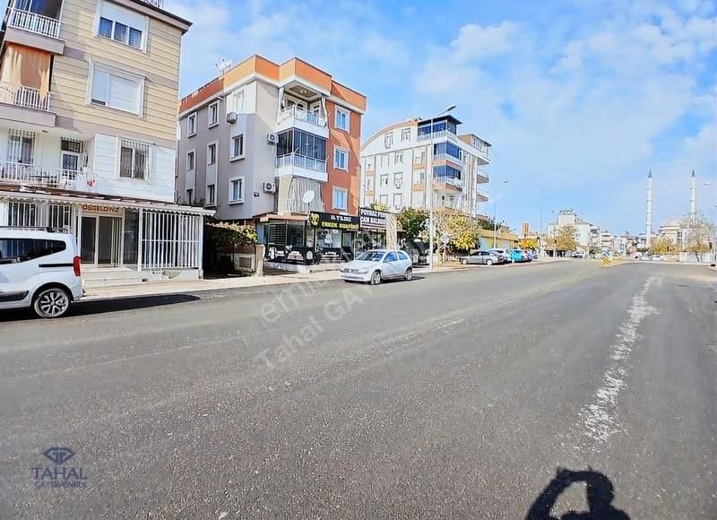 Mehmet Akif Ersoy'da Satılık Cadde Üzerinde 2 Katlı 230m2 Dükkan - Görsel 31