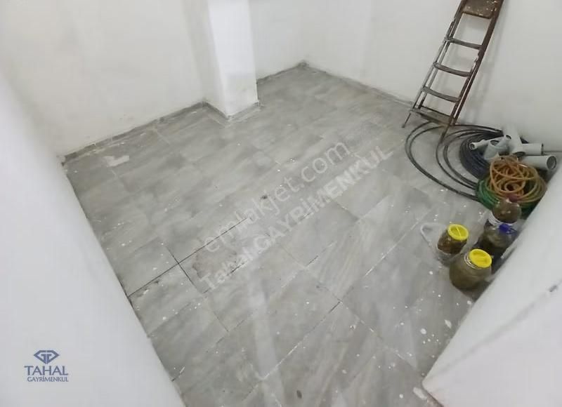 Mehmet Akif Ersoy'da Satılık Cadde Üzerinde 2 Katlı 230m2 Dükkan - Görsel 2