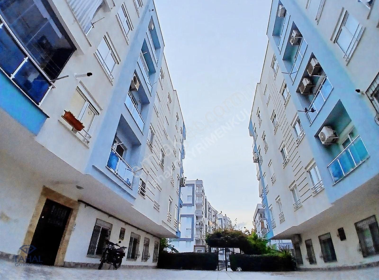 Kızılarık Mh.3+1 Kapalı Otoparklı 2.kat 145m2 Site İçi Satılık