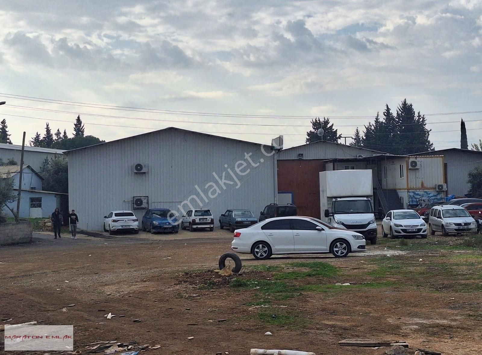 Aksu Pınarlı Da 1000 M2 Havalimana Yakın