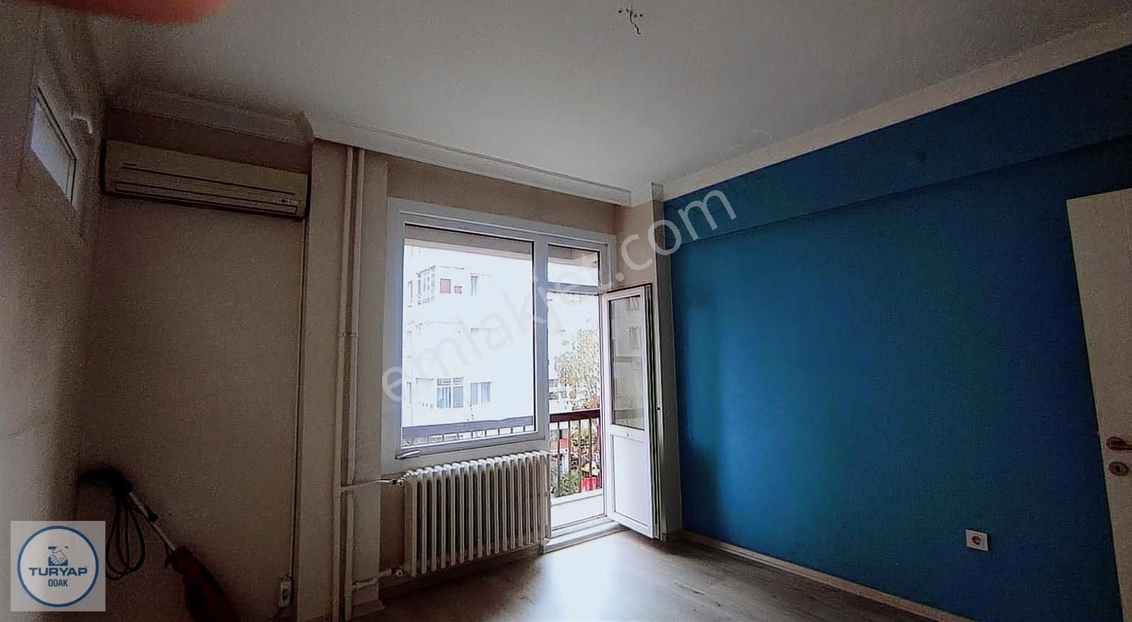 Kadıköy Feneryolunda 3+1 Kiralık Daire - Görsel 2