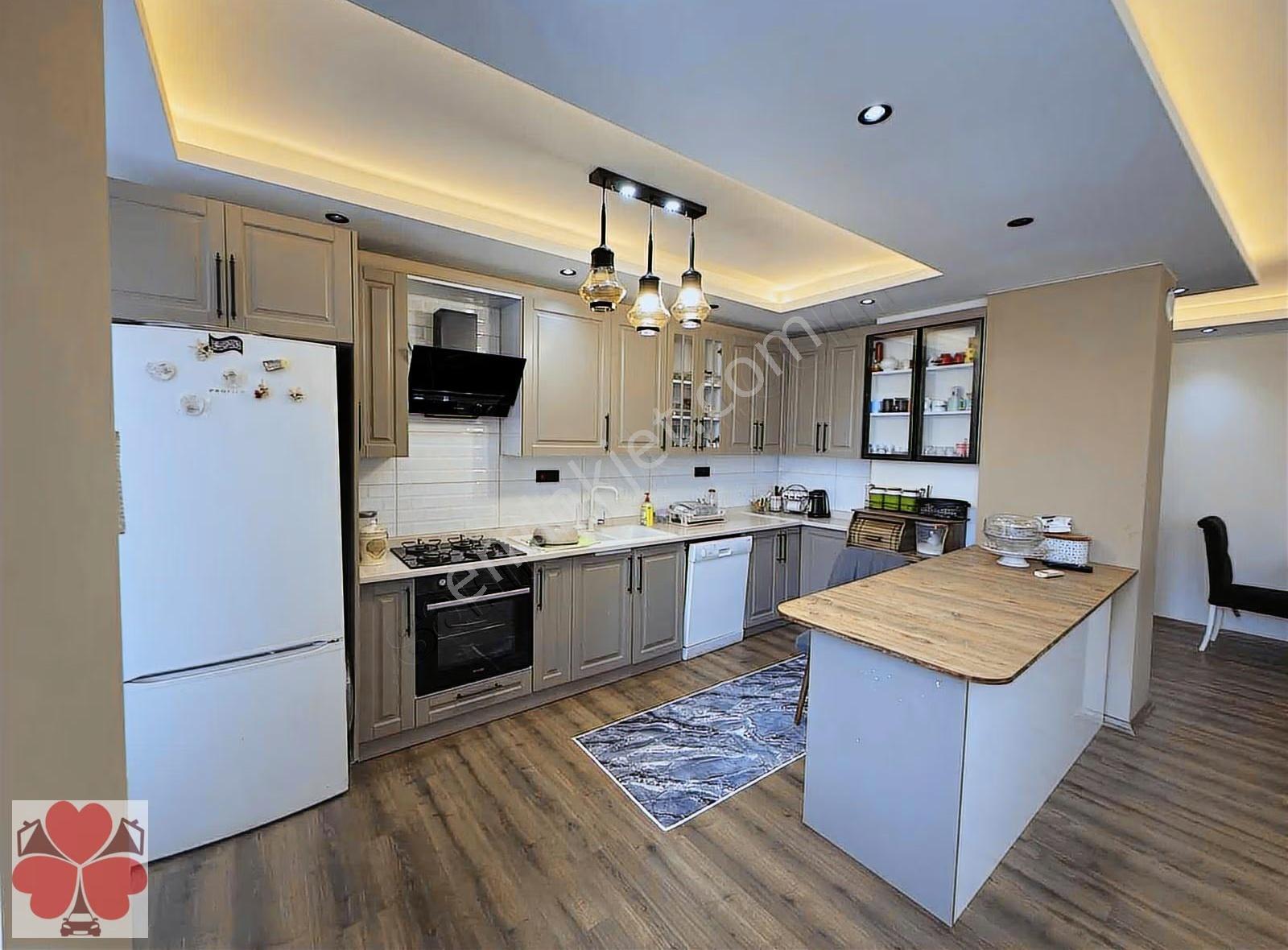 Çarşı Merkezde 175 M2 Full Lüx Yapılı-asansörlü-kaçmaz Daire !!! - Görsel 12