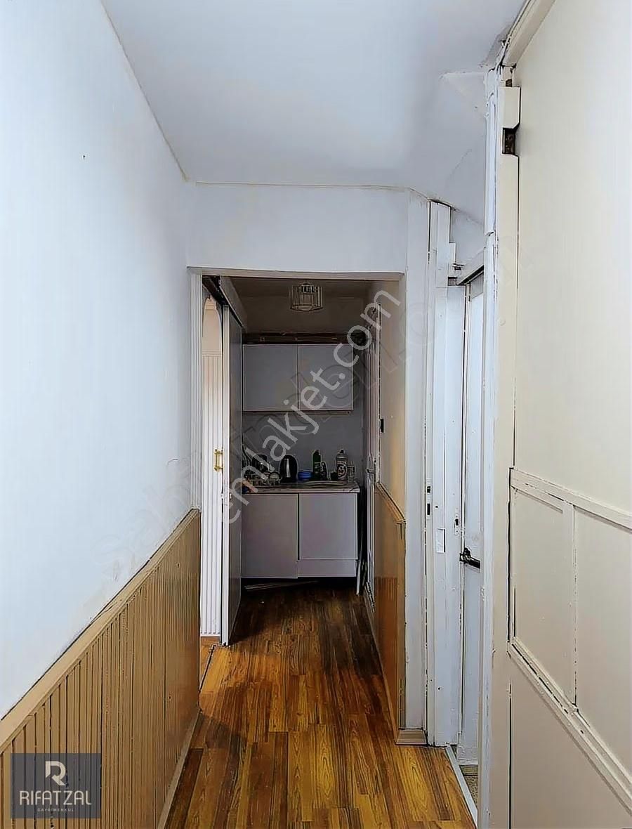 Ayvalık Merkezde 2+1 70 M2 Masrafsız Klimalı İş Yeri - Görsel 2