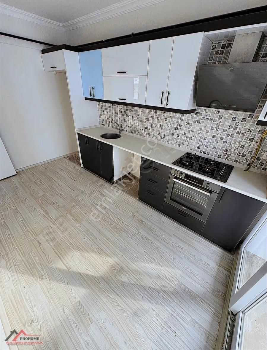 Menemen İsmet İnönü Mahallesinde 3+1 Kapalı Mutfak Kiralık Daire