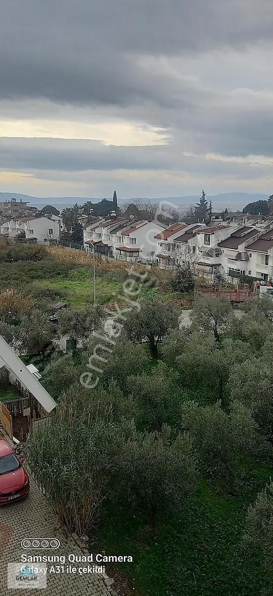 Gemlik Kumlada Gemlak Tan Havuzlu Sitede Daire