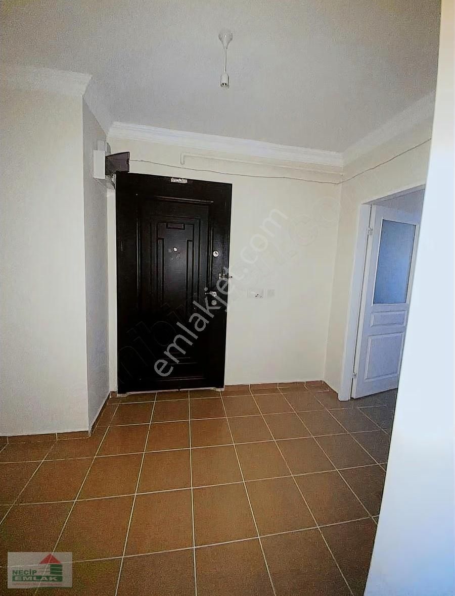 Necip Emlaktan Cadde Üzeri Kiralık 2+1 Daire - Görsel 14