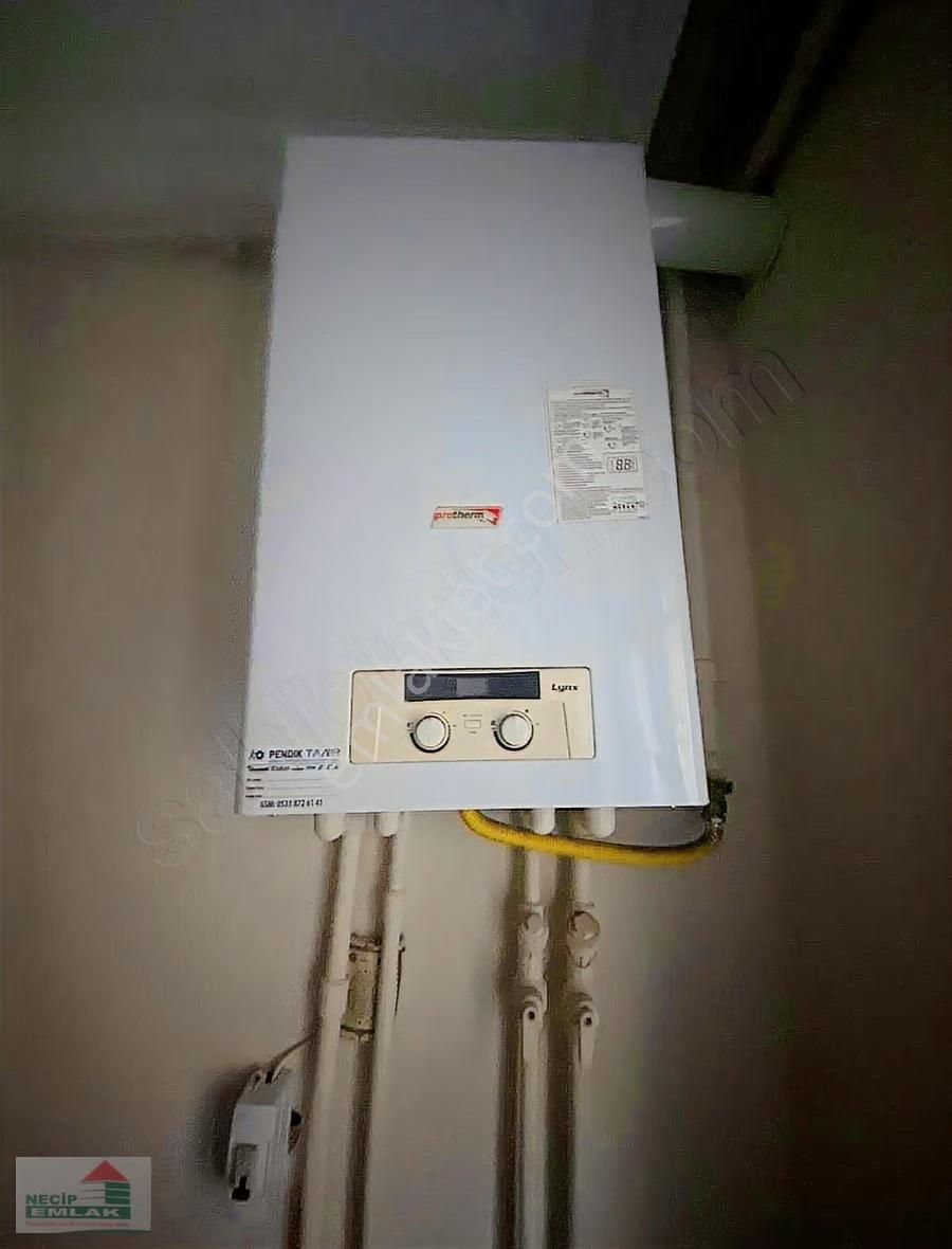 Necip Emlaktan Cadde Üzeri Kiralık 2+1 Daire - Görsel 8