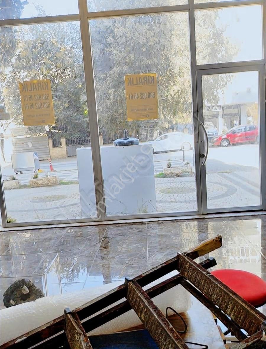 Gözcübaba'da Cadde Üstü Ön Kullanımlı Geniş Cepheli - Görsel 13
