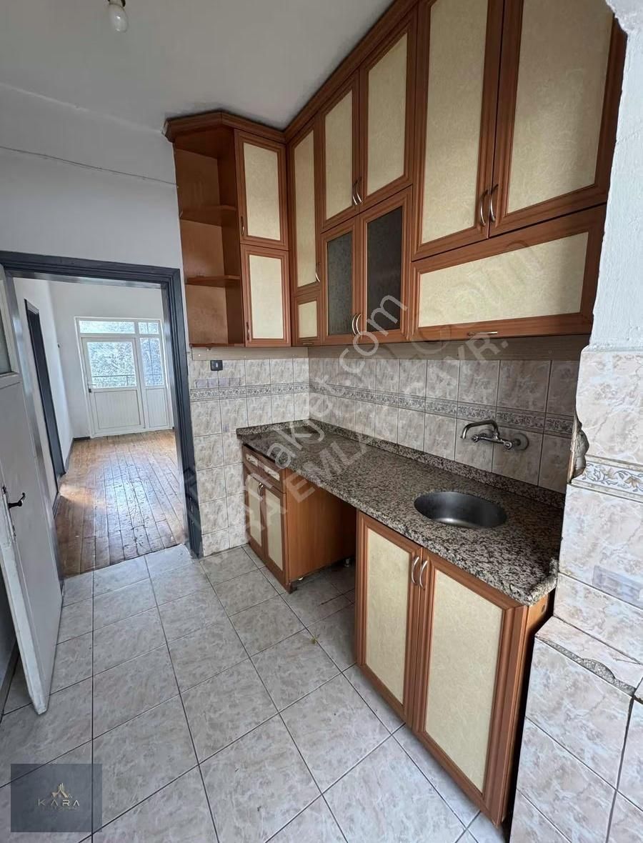 Komple Satılık 2 Katlı Müstakil Ev Ve Arsası - Görsel 9