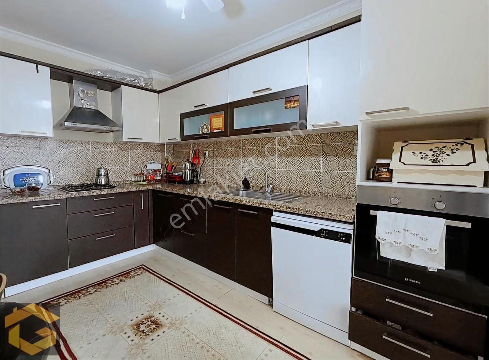 Aşağıya Yahyalar Anadolu Bulvarı Üzeri Site İçinde 4+1 Kiralık