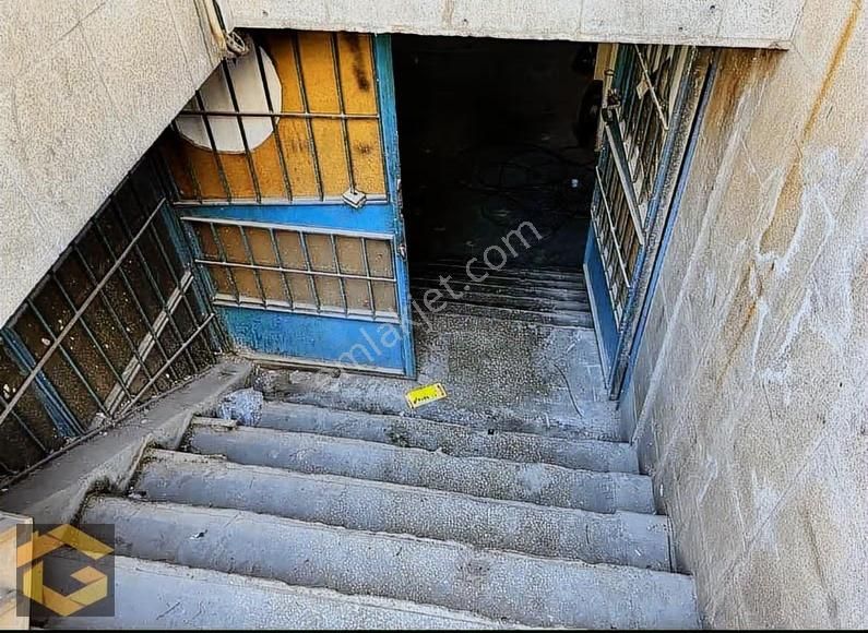 Siteler'de Bağımsız Giriş 200m Kiralık Bodrum - Görsel 3