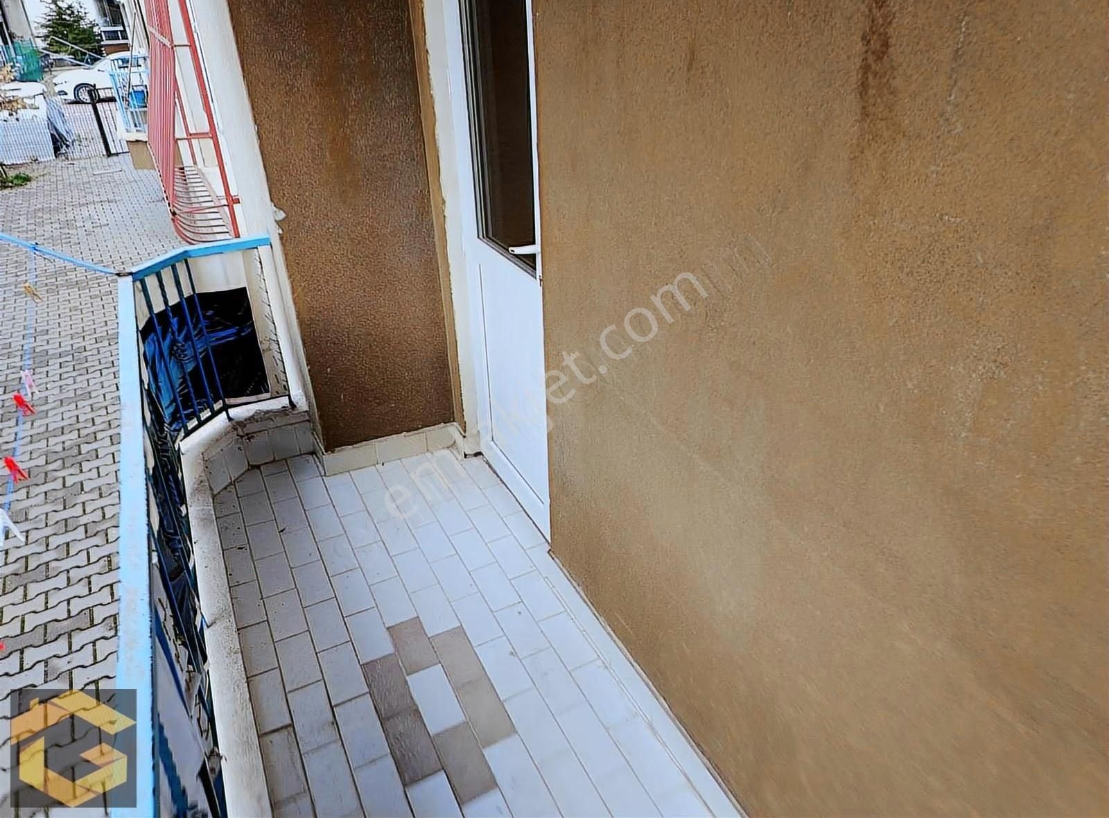 Azmi Ertuğrul İlkokulu Yanı Yapı Kredi Yakını Fırsat Kiralık 3+1 - Görsel 32