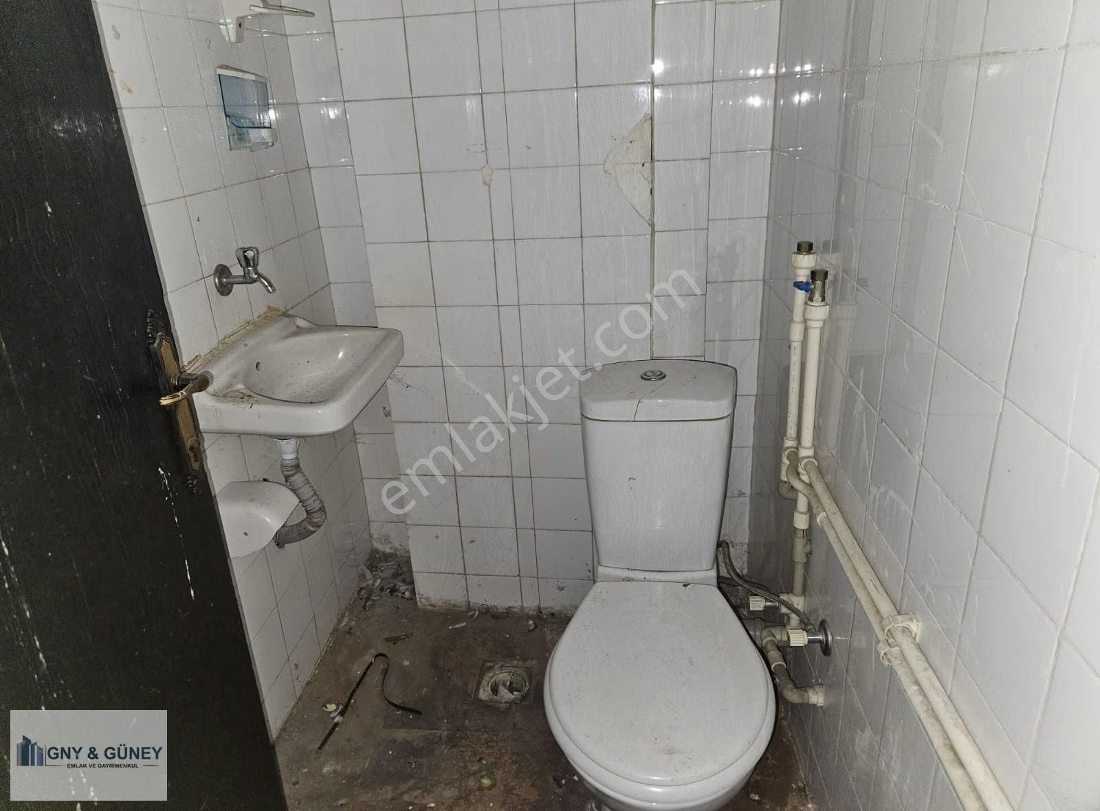 Gny&güney'den 58.bulvar'da 60 M² Cadde Üstünde Kiralık Dükkan - Görsel 2