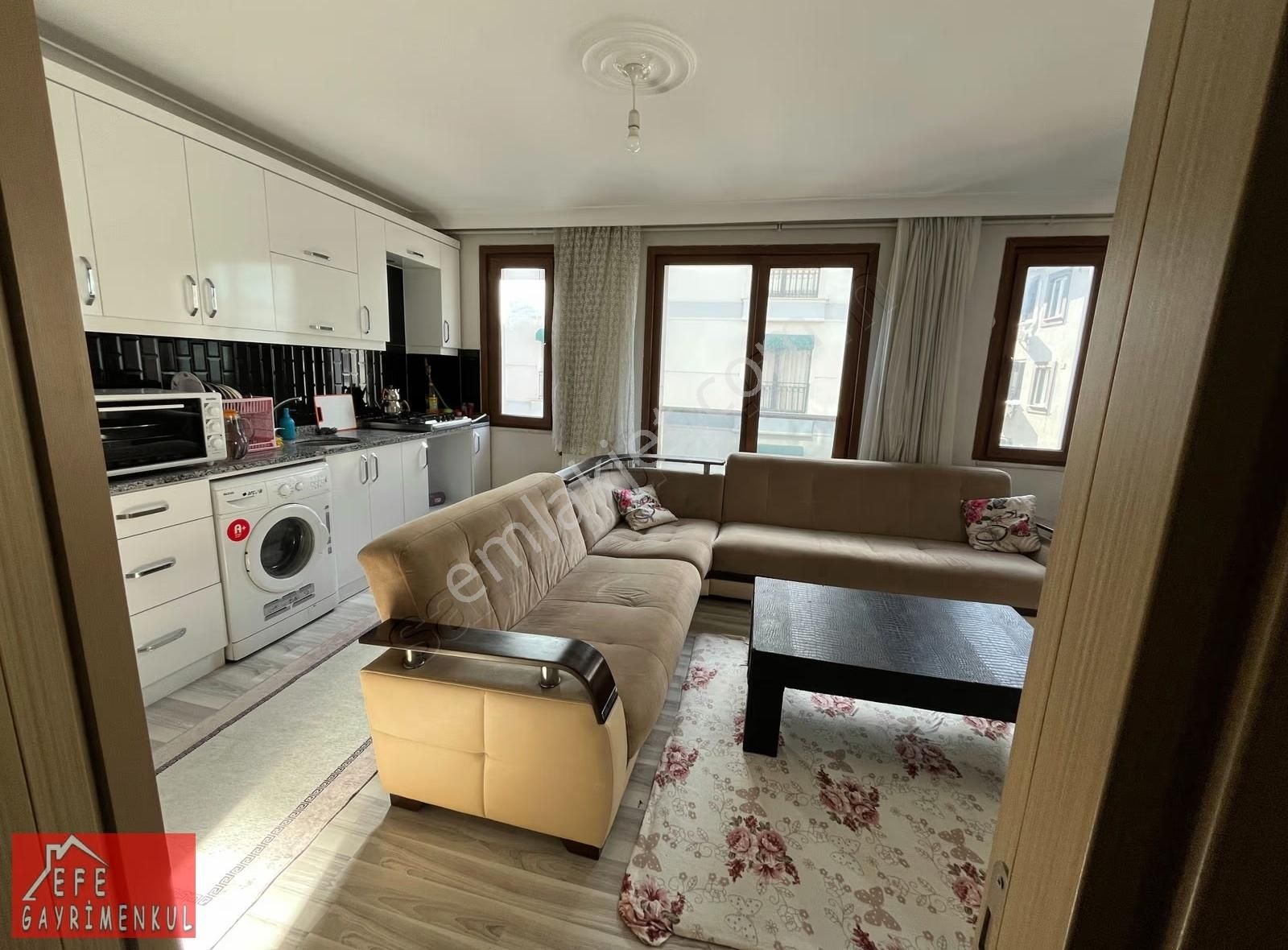 Metroya Ve Merkeze 3 Dakika Yürüme 4.kat Asansörlü 1+1 Lüksdaire - Görsel 3