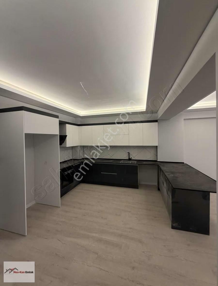 Özlüce Bulvarı Altınşehirde Sıfır 1+1 Geniş Eşyasız Kiralık Lux - Görsel 18