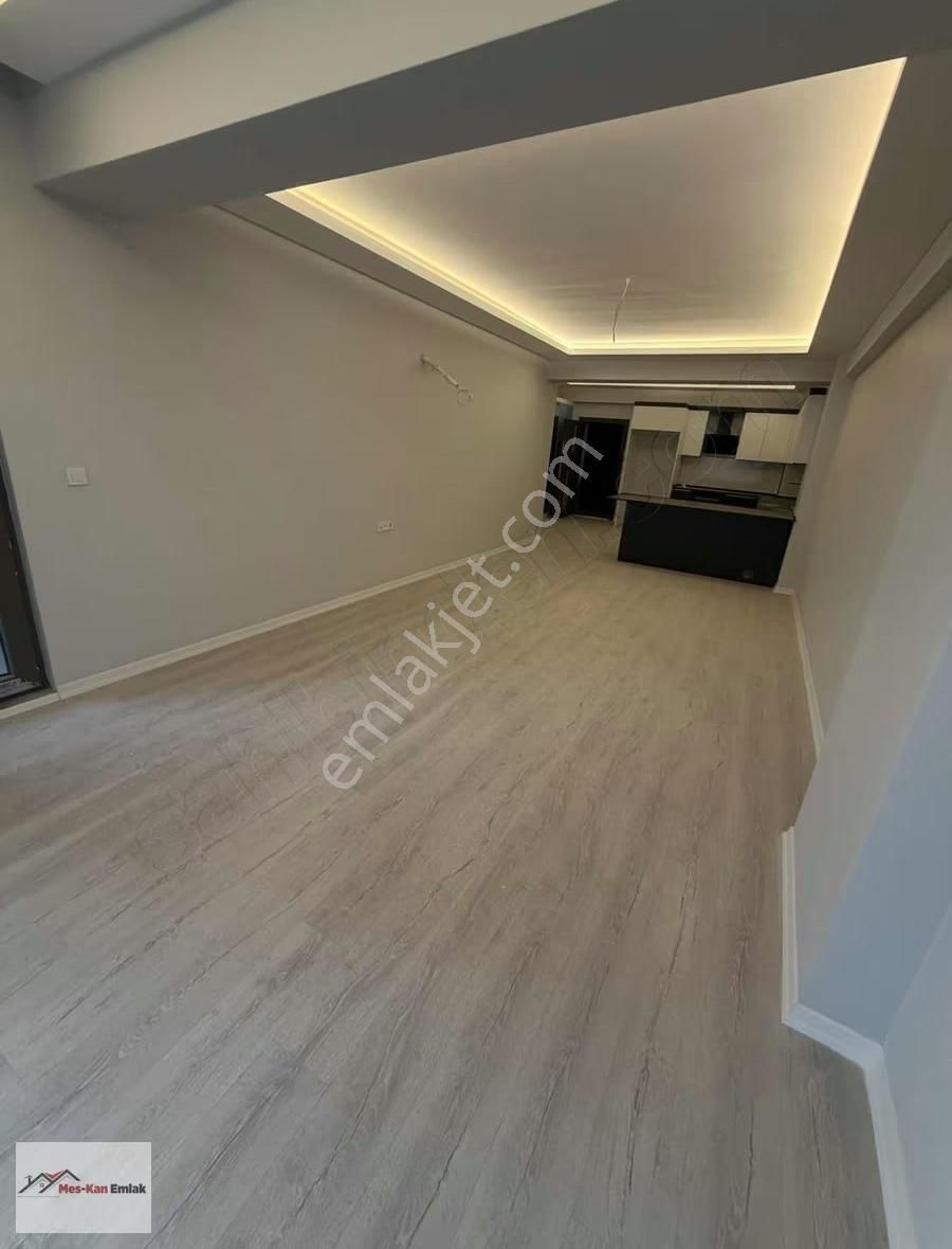 Özlüce Bulvarı Altınşehirde Sıfır 1+1 Geniş Eşyasız Kiralık Lux - Görsel 2