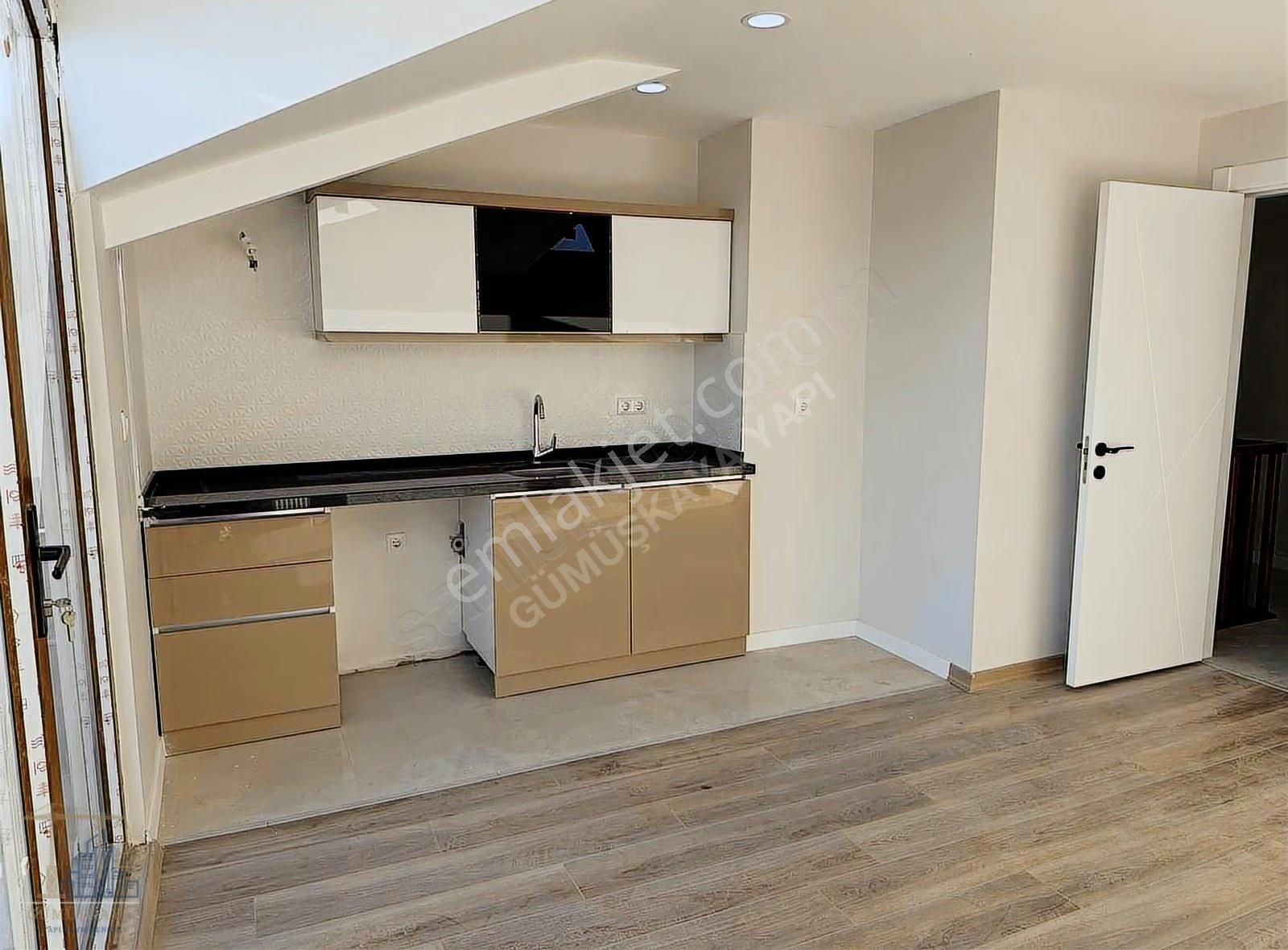 Mahmutbey - Güneşli / 3+2 187 M² Geniş Teras Dublex / Revan Park - Görsel 12