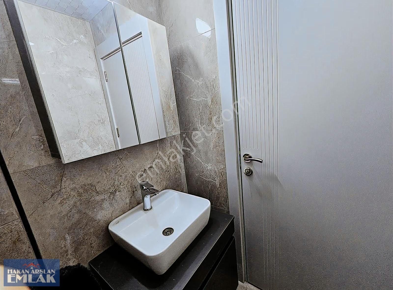 Kütükçünün En Modern 2+1 Dairesini Görmeye Ne Dersiniz!!! - Görsel 9