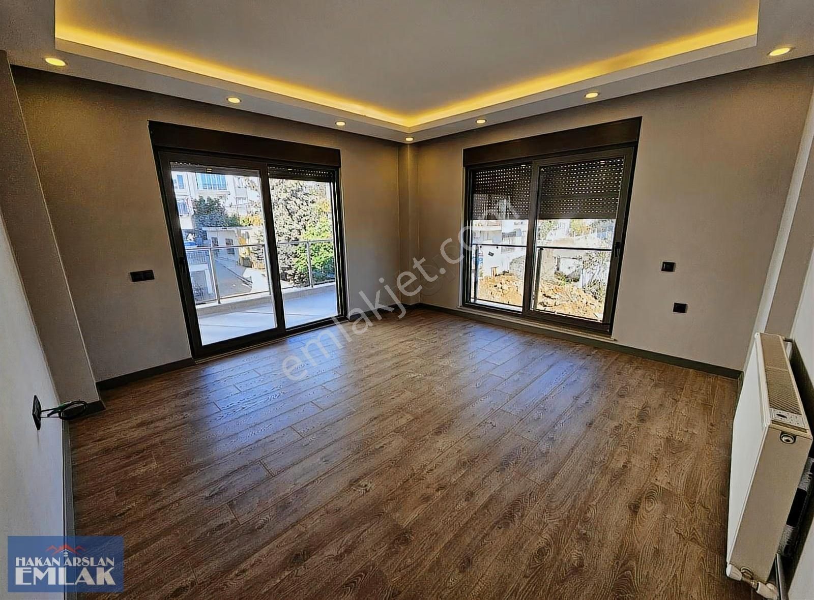 Kütükçünün En Modern 2+1 Dairesini Görmeye Ne Dersiniz!!!