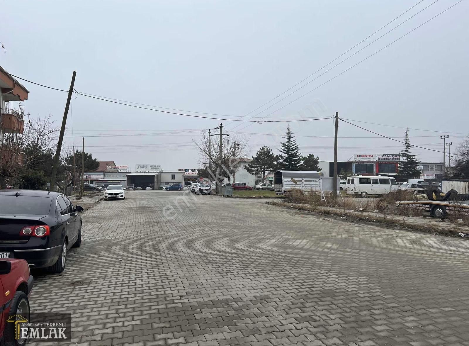 Terkenli Emlak 'tan Sanayi Karşısı Dükkan - Görsel 3