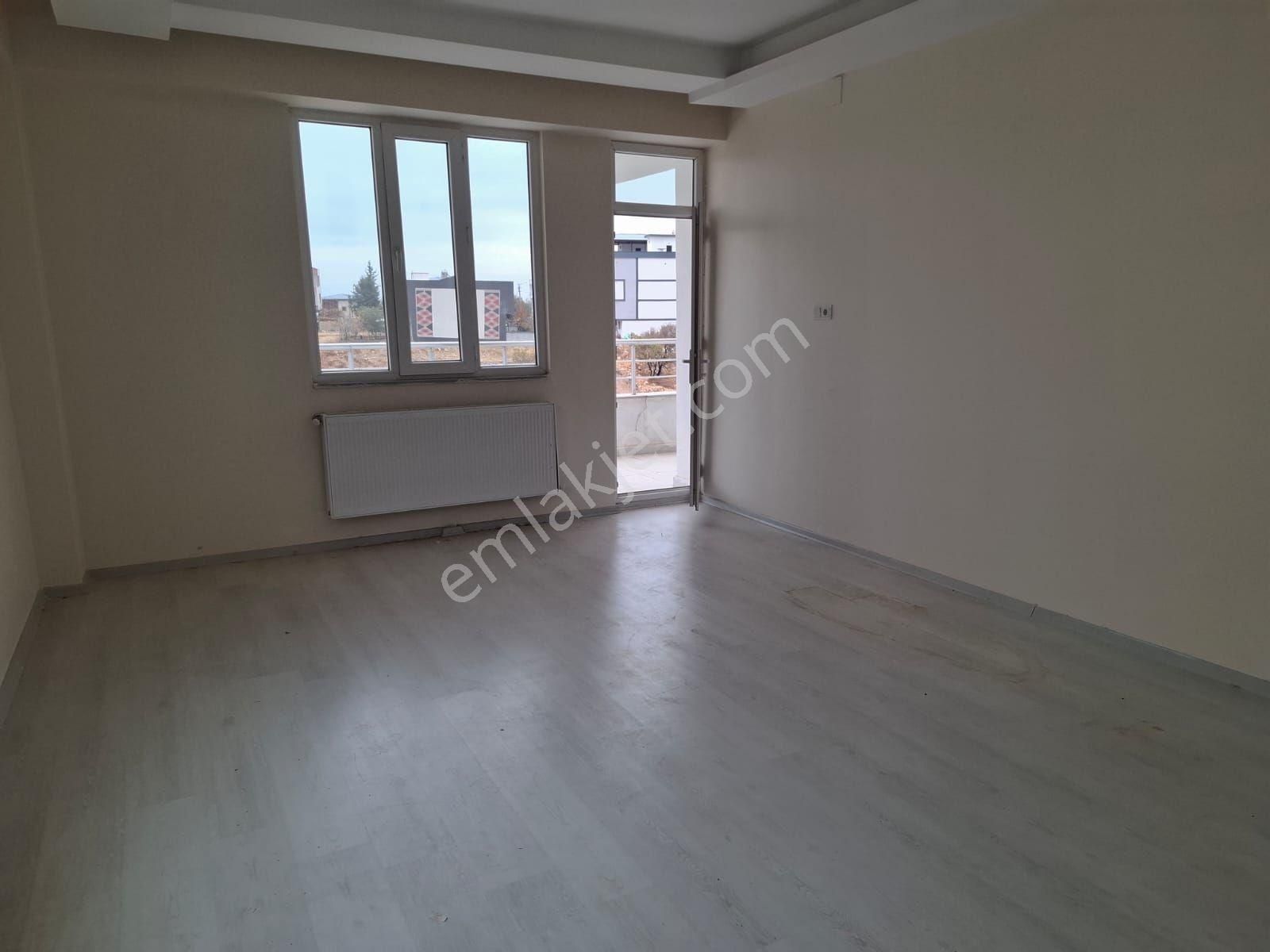 Hakev'den Yeni Öğretmen Evi Yanında Kiralık 3+1 Daire - Görsel 2
