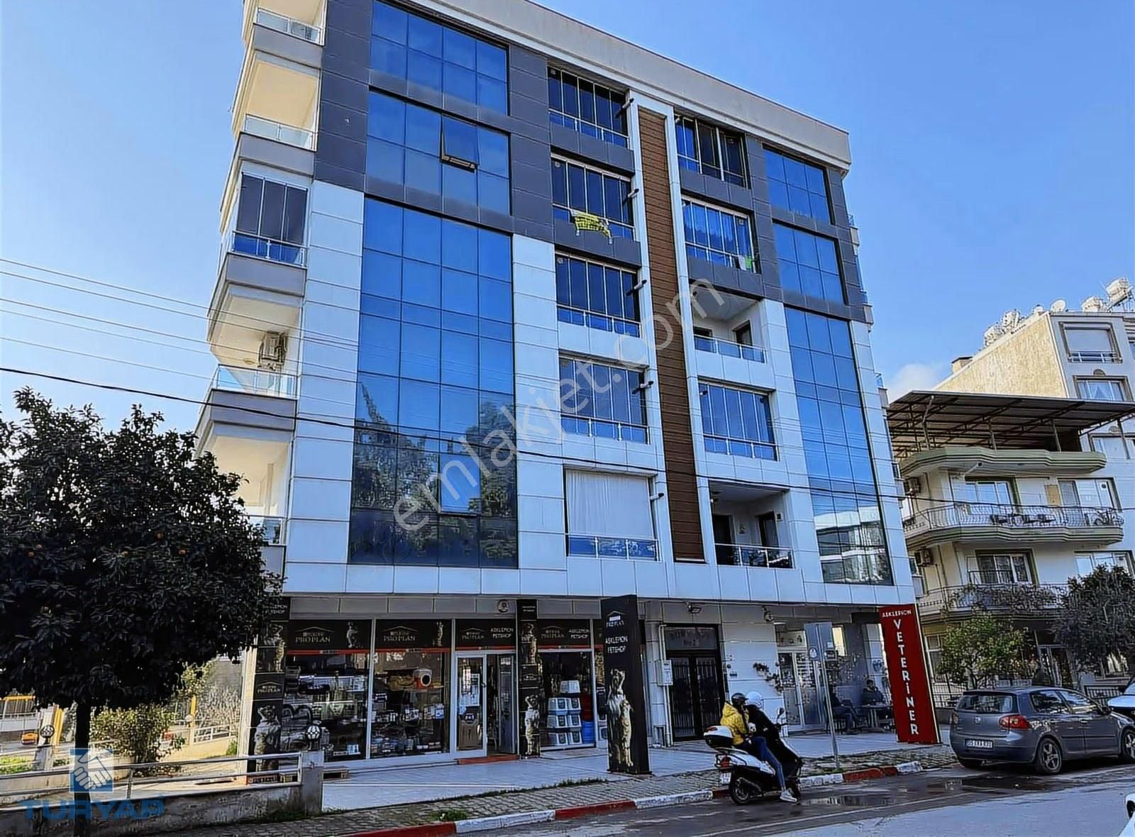 Torbalı Muratbey Mahallesi Koruluk Satılık Lüks Arakat 3+1 Daire