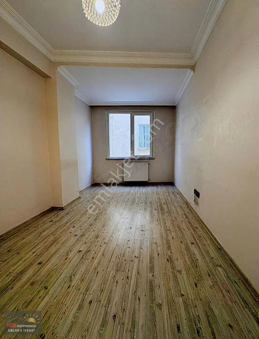 Bağlarçeşme Meydanda Satılık Arakat Daire - Görsel 2