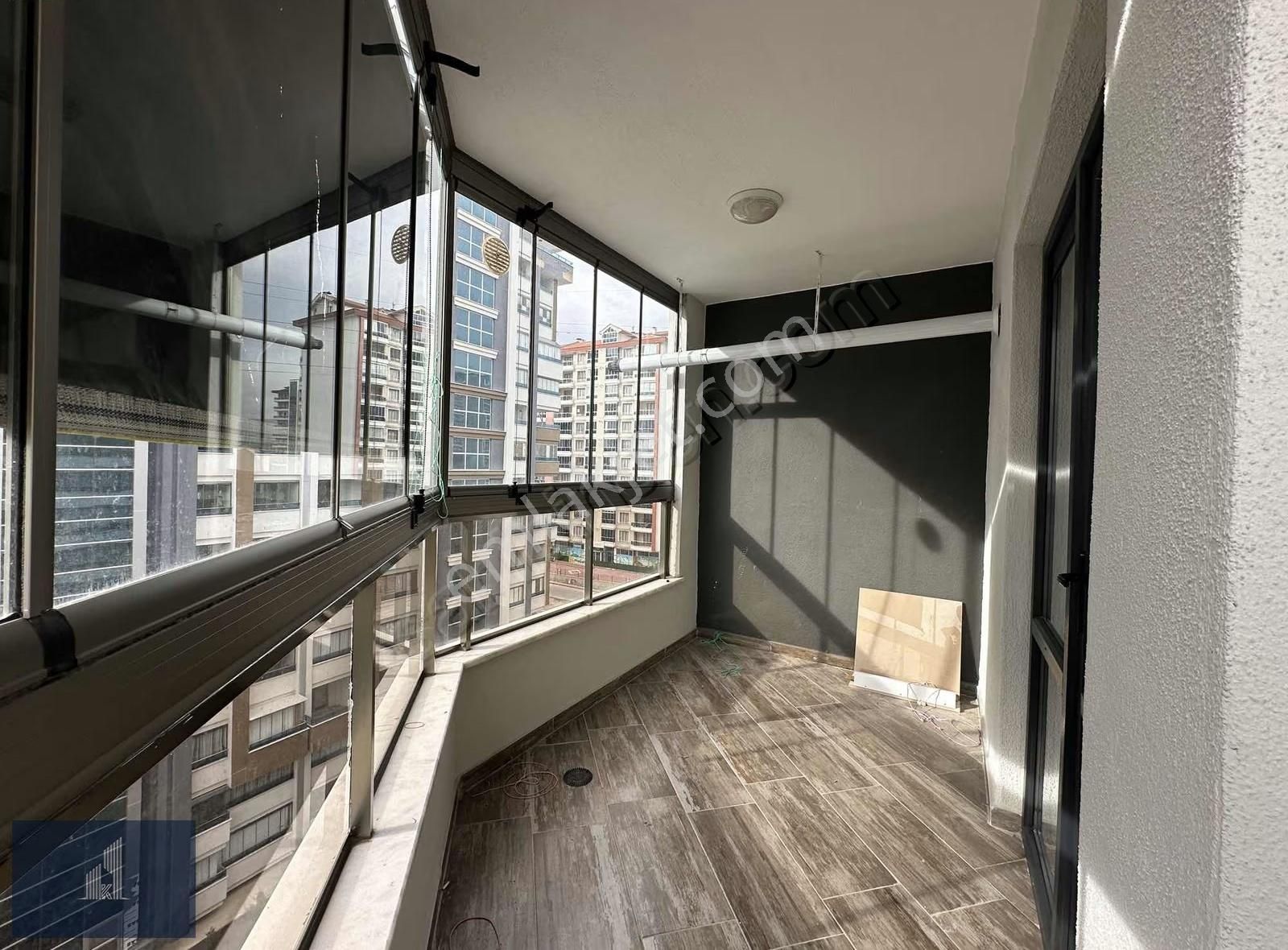 Kadir Dikici'den Güzelkent'te 240m2 Büyük Tip Satılık 4+1 Daire - Görsel 11