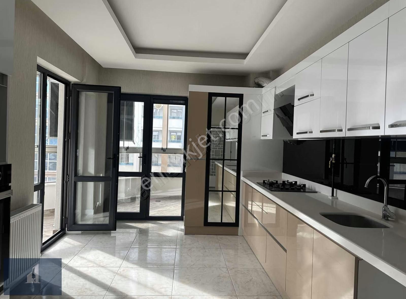 Kadir Dikici'den Güzelkent'te 240m2 Büyük Tip Satılık 4+1 Daire - Görsel 7