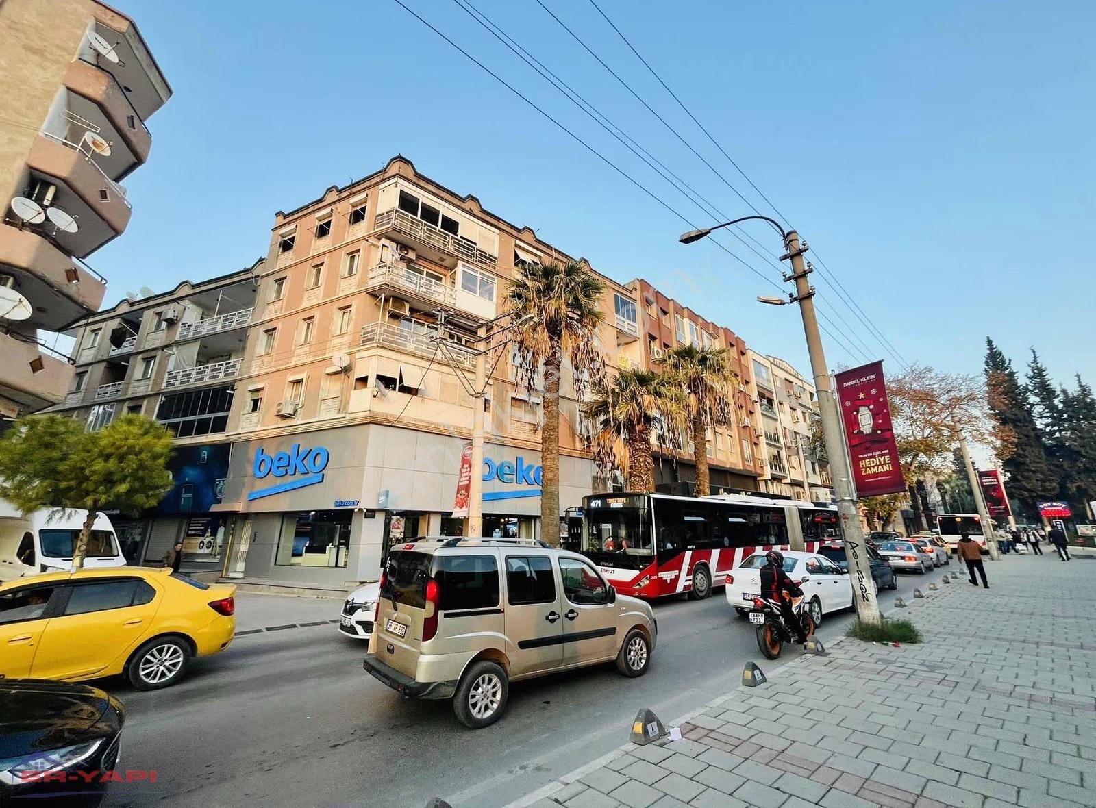 Er Yapı Emlak Ofisinden Hasanağa Bahçesi Yakını 3+1 Arakat - Görsel 3