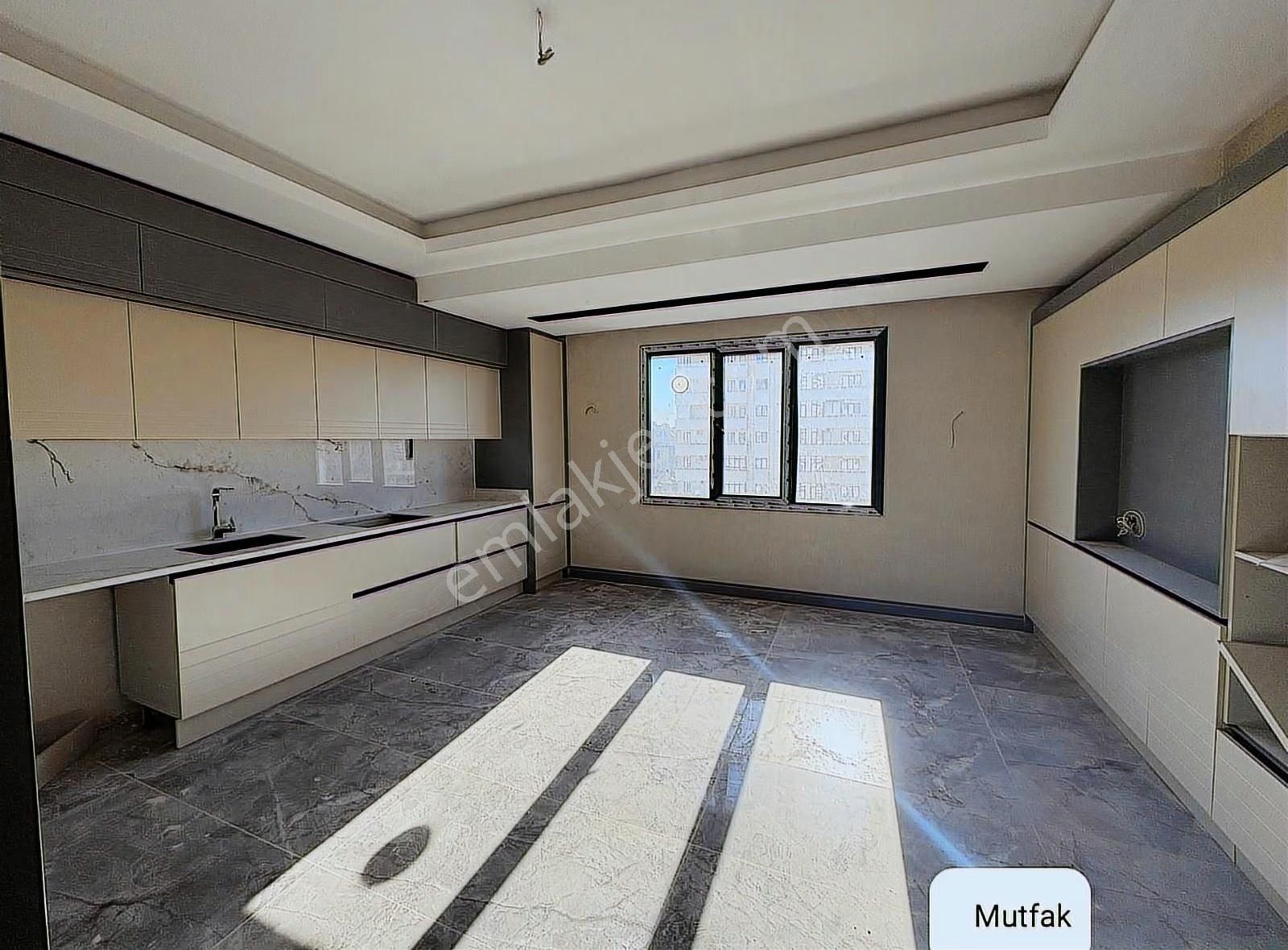 Kültür Emlaktan Diyarbakır Yoluna Sıfır Milas Sitesinde Arakat - Görsel 20